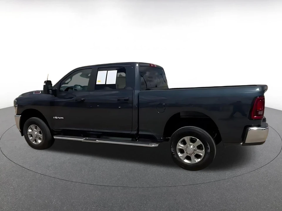 2025 Ram 2500 - Image 11 of 31