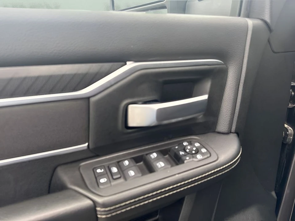 2025 Ram 2500 - Image 19 of 27