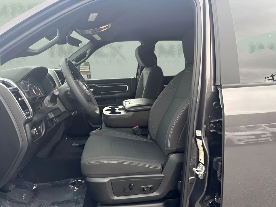 2025 Ram 2500 - Image 6 of 27