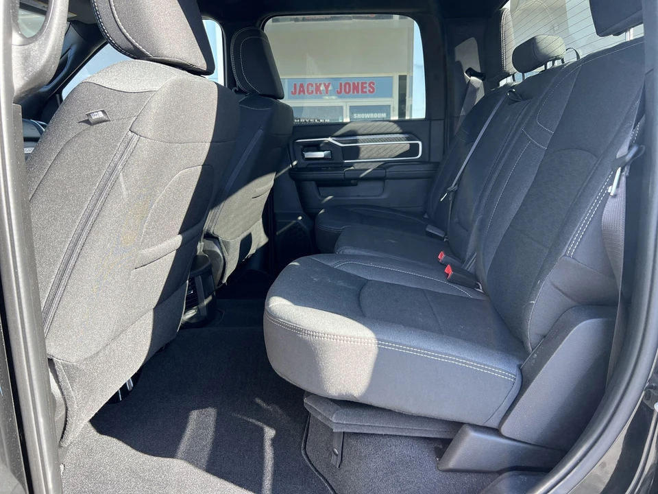 2025 Ram 2500 - Image 13 of 31