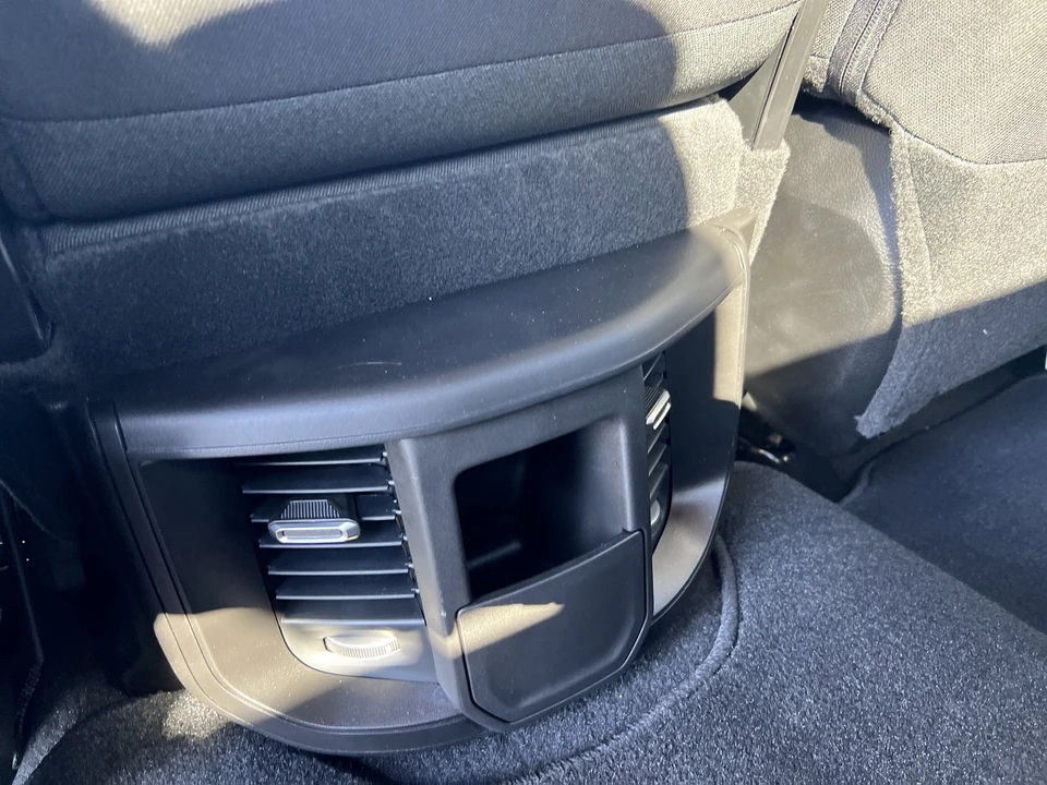 2025 Ram 2500 - Image 17 of 31
