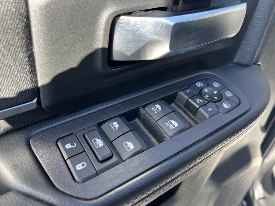 2025 Ram 2500 - Image 20 of 31