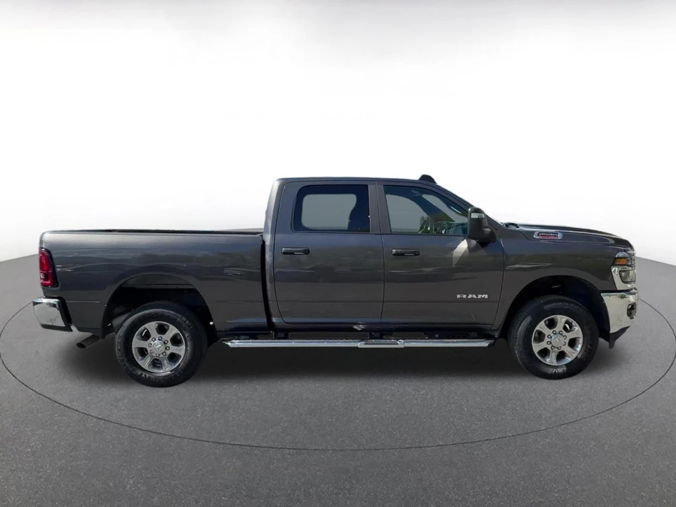 2025 Ram 2500 - Image 13 of 31