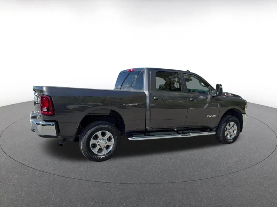 2025 Ram 2500 - Image 11 of 31