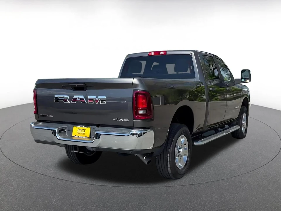 2025 Ram 2500 - Image 12 of 31