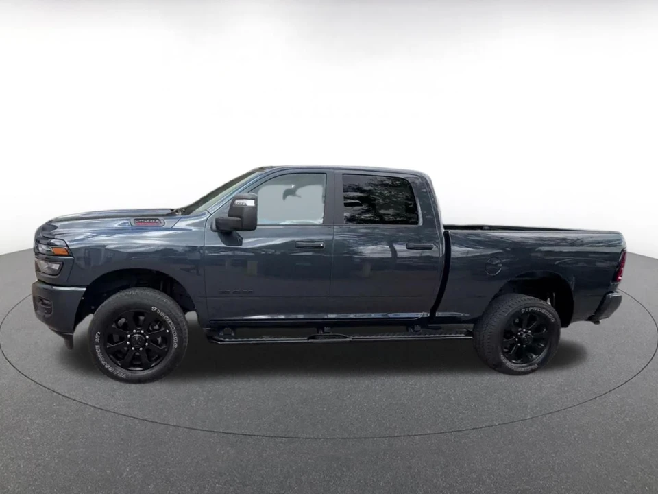 2025 Ram 2500 - Image 9 of 31