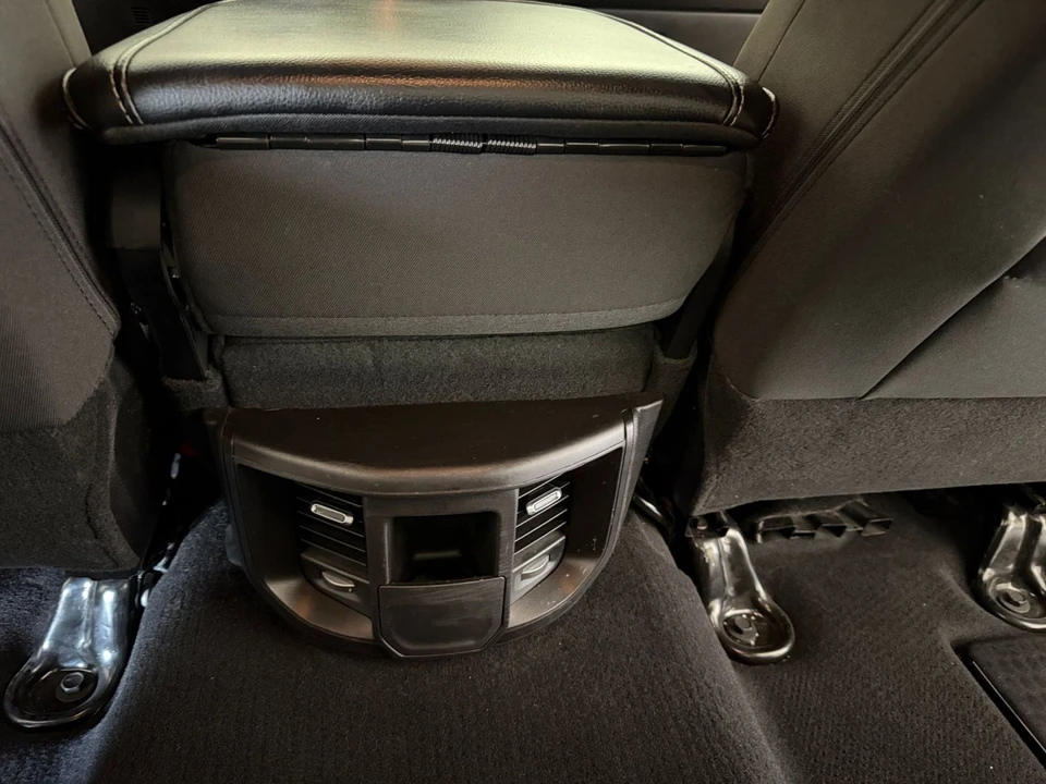 2025 Ram 2500 - Image 24 of 31