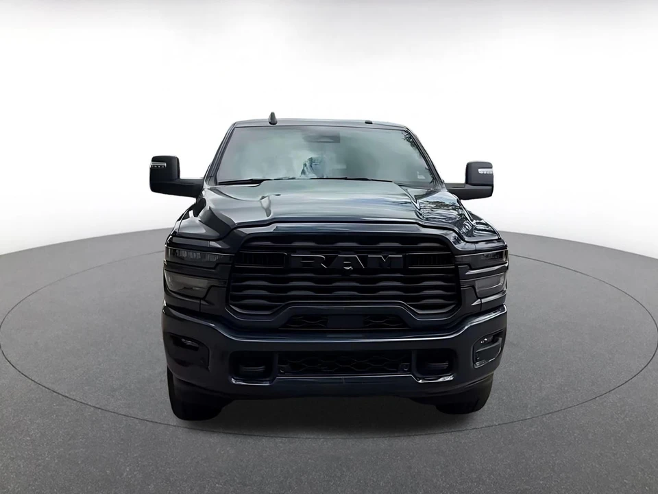 2025 Ram 2500 - Image 4 of 31
