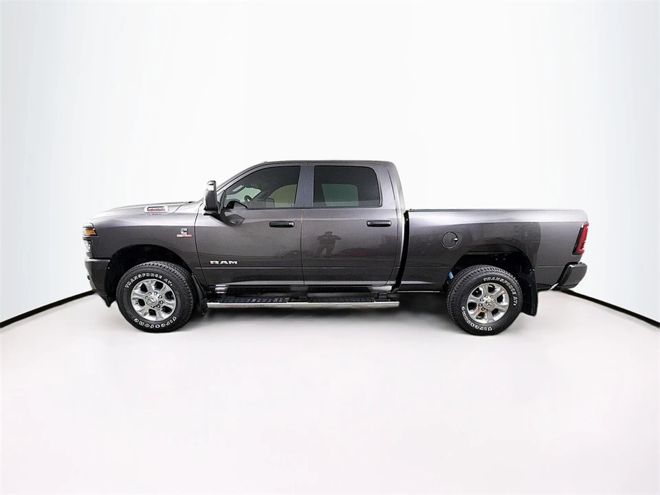 2025 Ram 2500 - Image 4 of 12