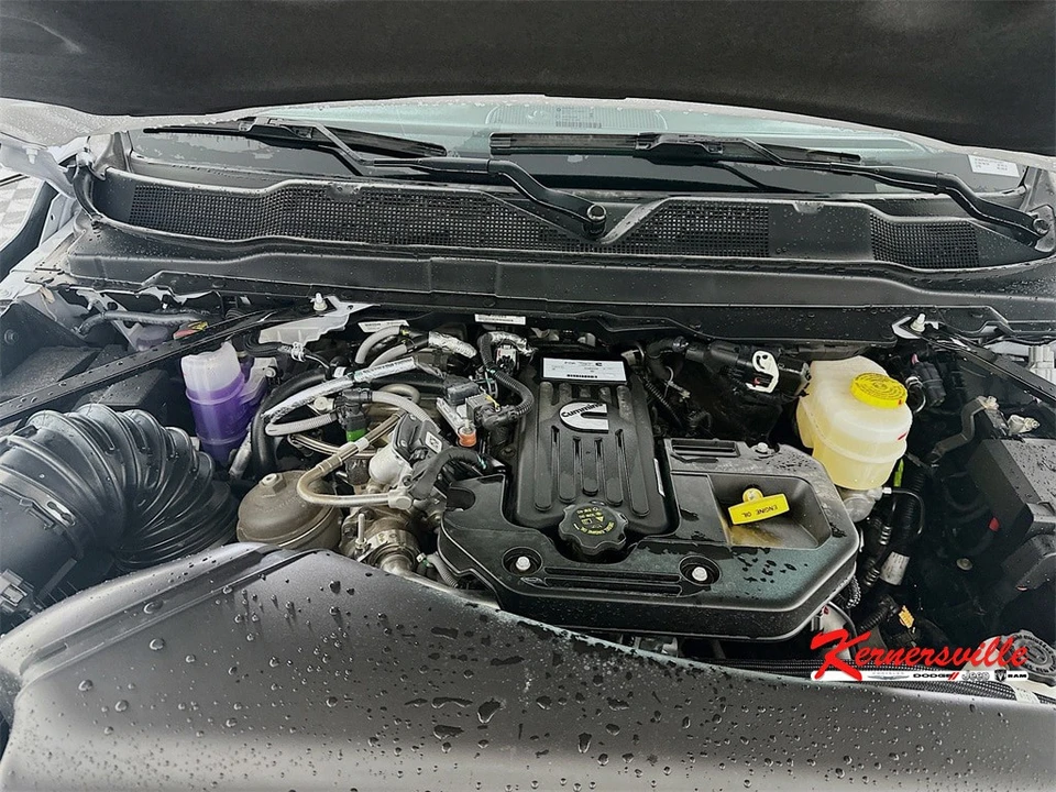 2025 Ram 2500 - Image 18 of 21