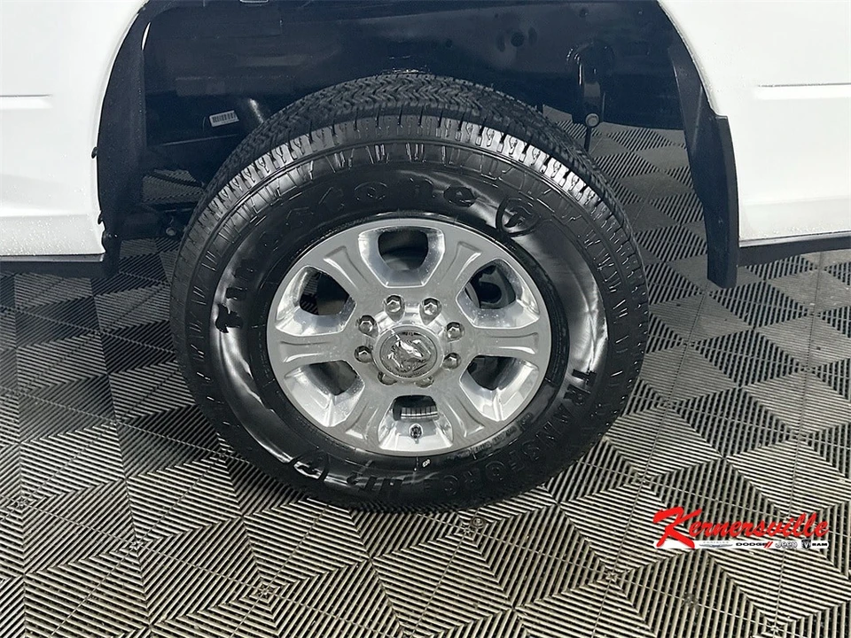 2025 Ram 2500 - Image 17 of 21