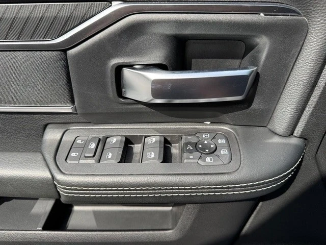 2025 Ram 2500 - Image 15 of 21