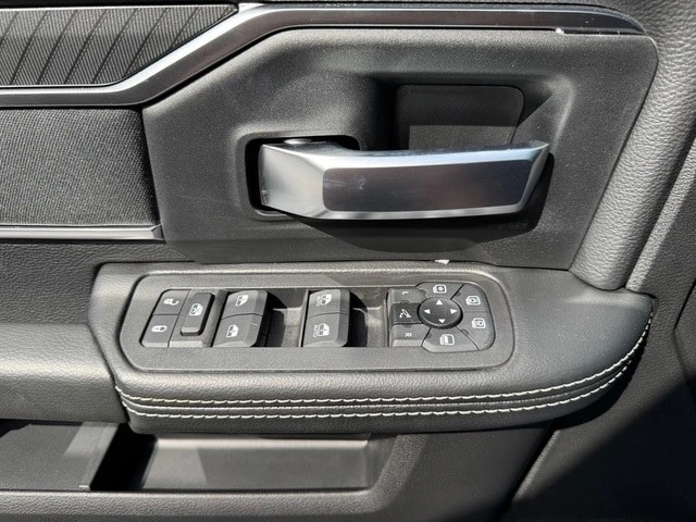 2025 Ram 2500 - Image 15 of 21