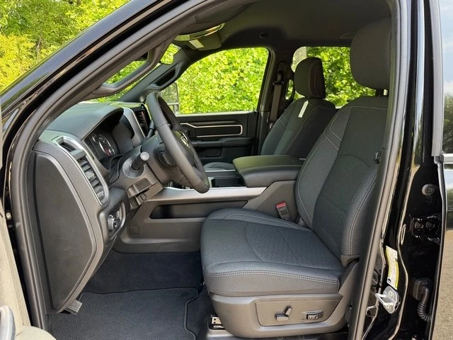 2025 Ram 2500 - Image 14 of 21