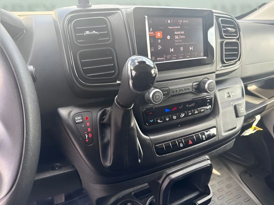 2025 Ram 2500 - Image 13 of 27