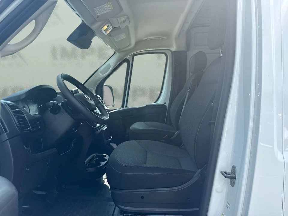 2025 Ram 2500 - Image 9 of 27