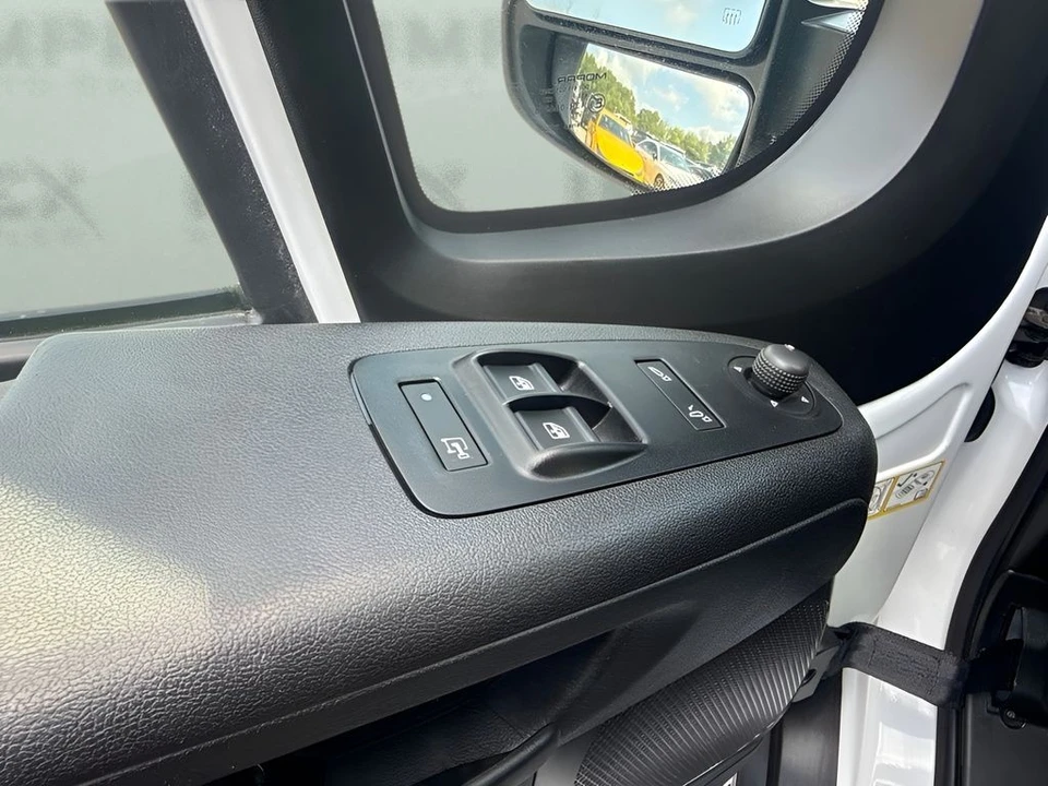 2025 Ram 2500 - Image 21 of 27