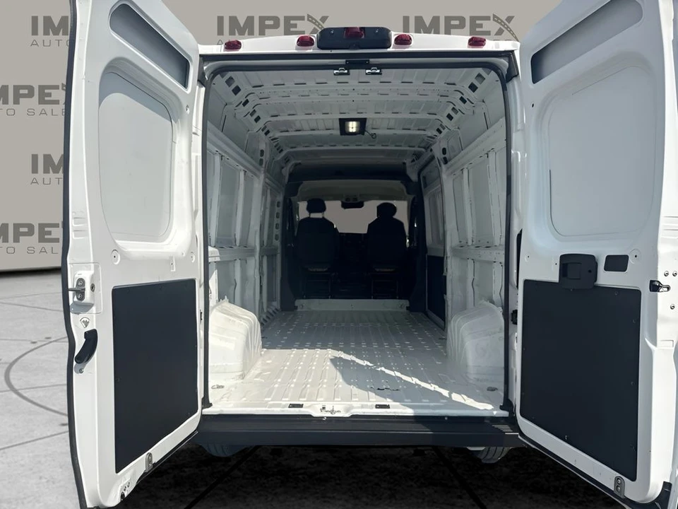 2025 Ram 2500 - Image 22 of 27