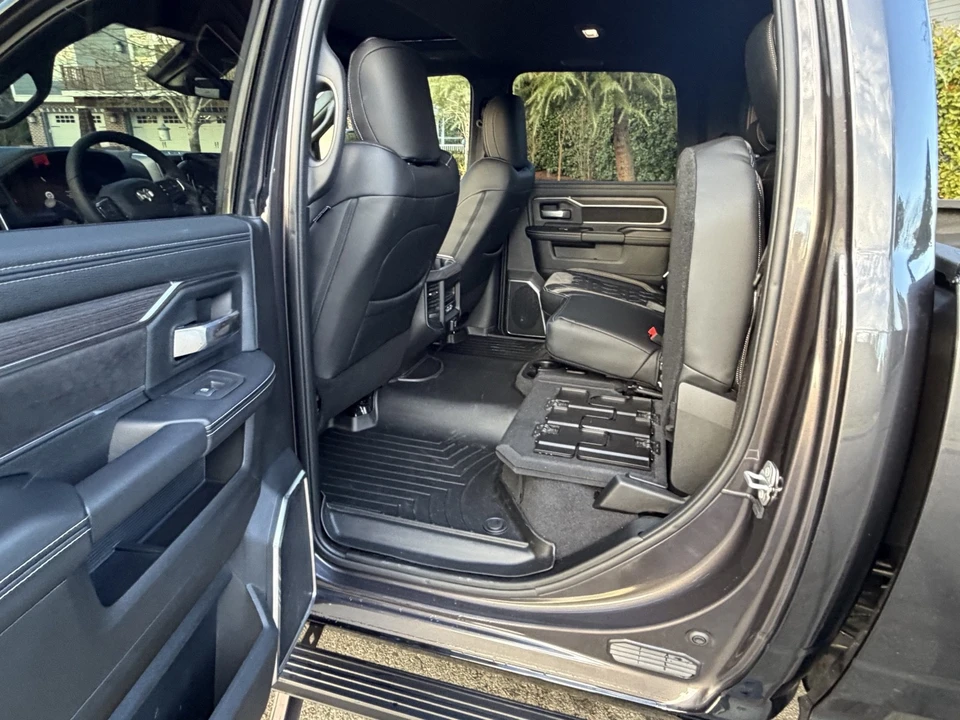 2025 Ram 2500 - Image 18 of 21