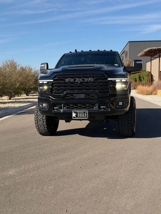 2025 Ram 2500 - Image 5 of 18