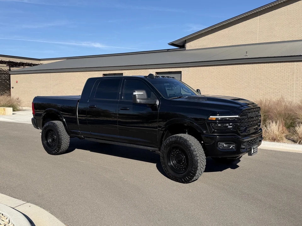 2025 Ram 2500 - Image 4 of 18