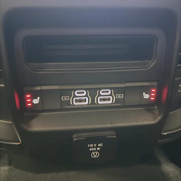 2025 Ram 2500 - Image 16 of 21