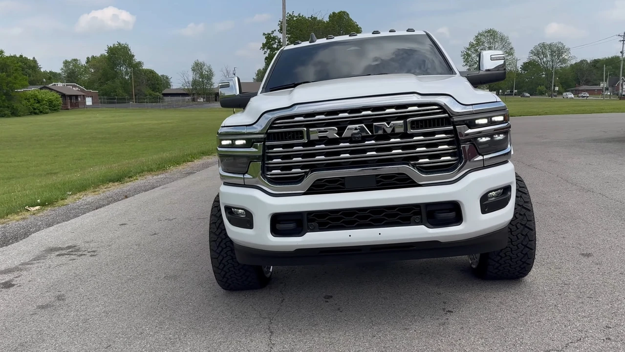 2025 Ram 2500 - Image 3 of 12