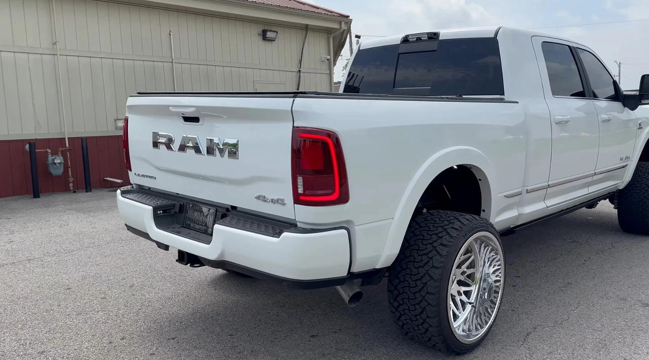 2025 Ram 2500 - Image 5 of 12