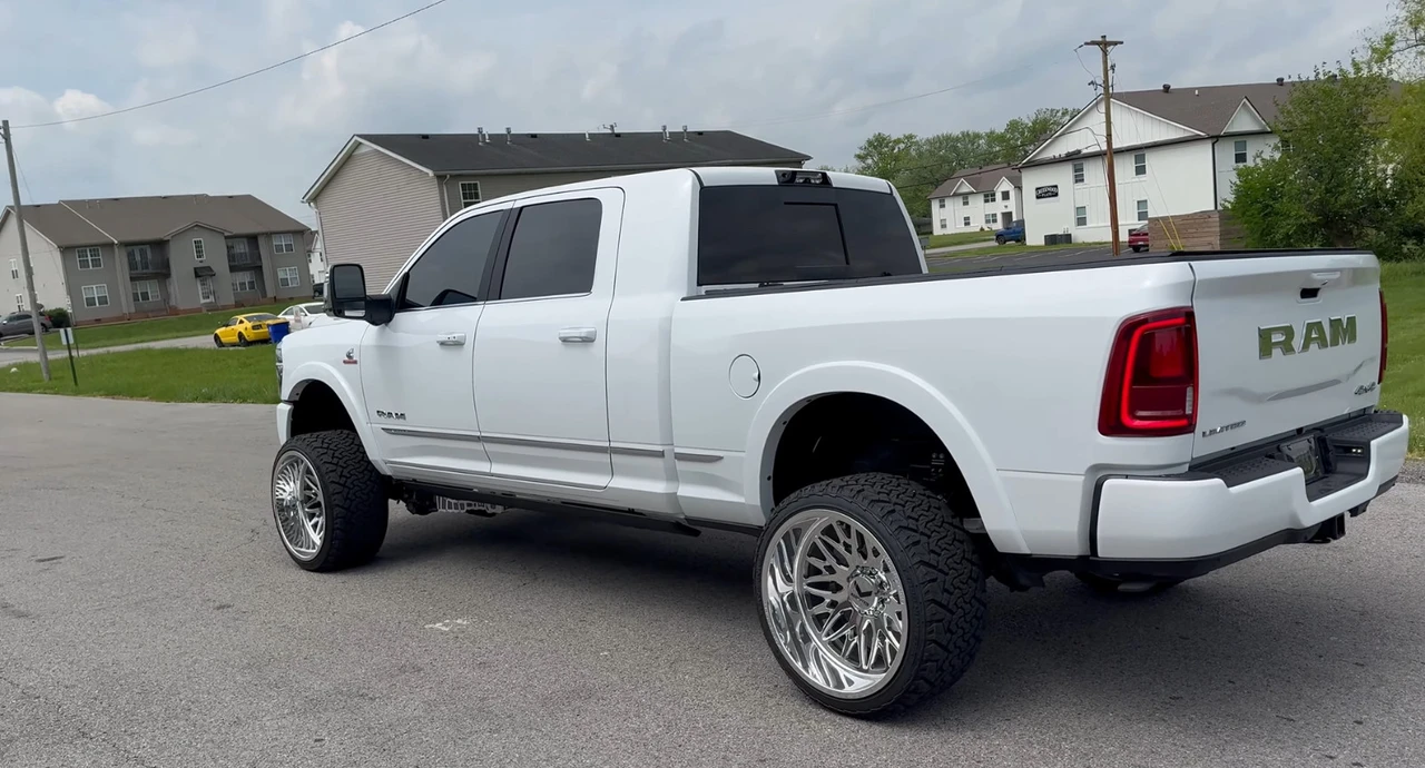 2025 Ram 2500 - Image 7 of 12