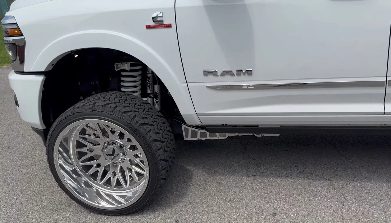 2025 Ram 2500 - Image 8 of 12
