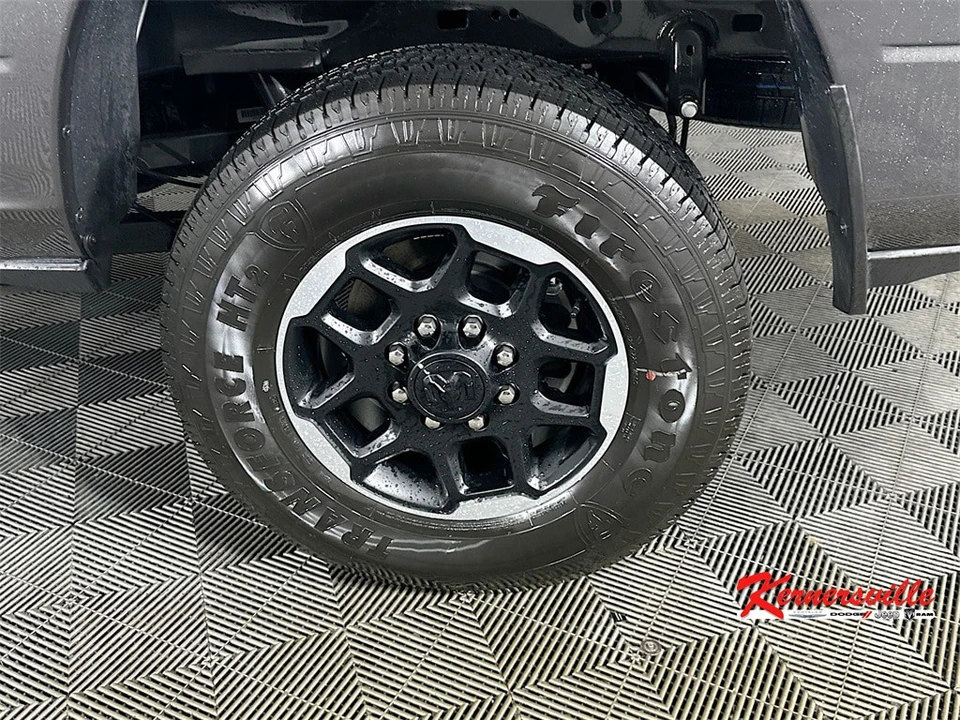 2025 Ram 2500 - Image 17 of 21