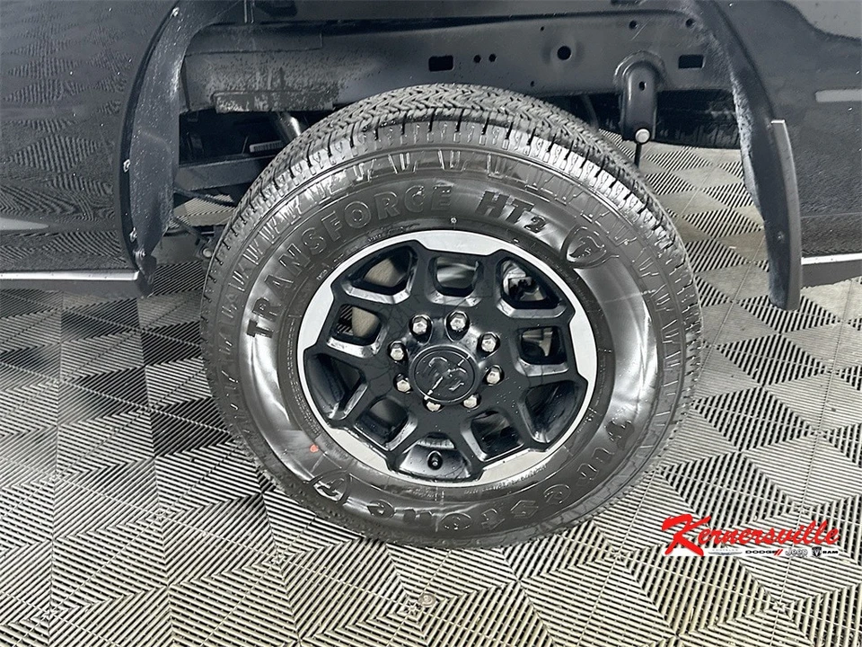 2025 Ram 2500 - Image 17 of 21
