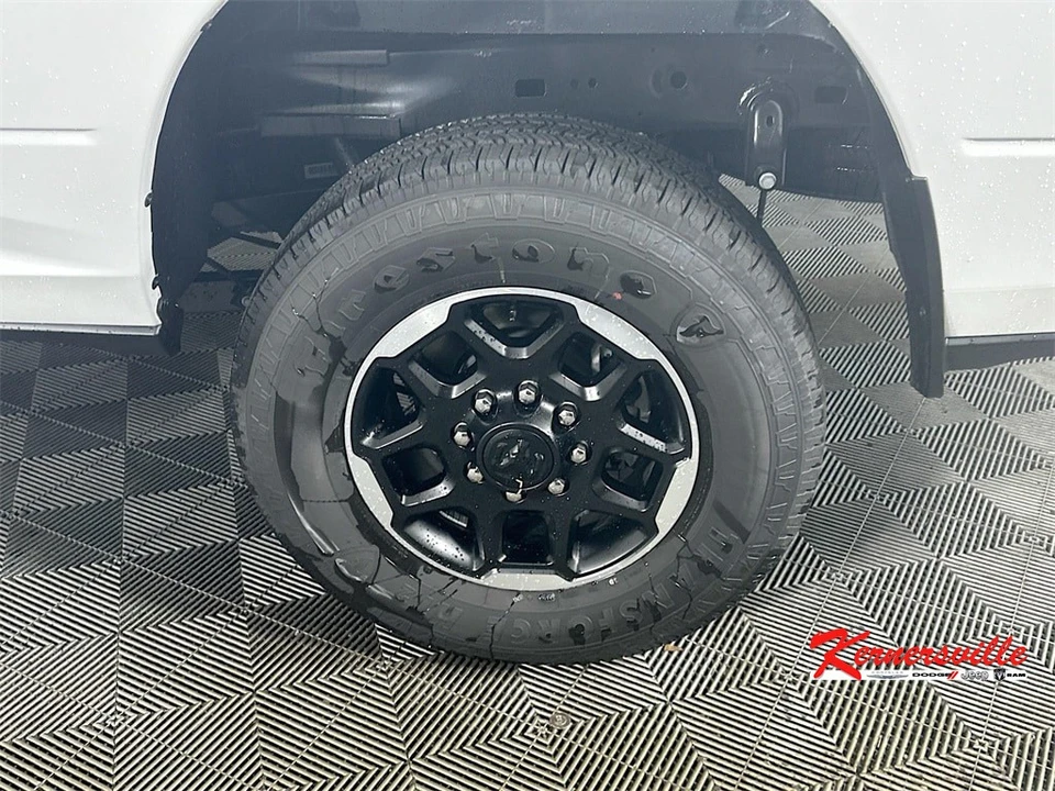 2025 Ram 2500 - Image 17 of 21