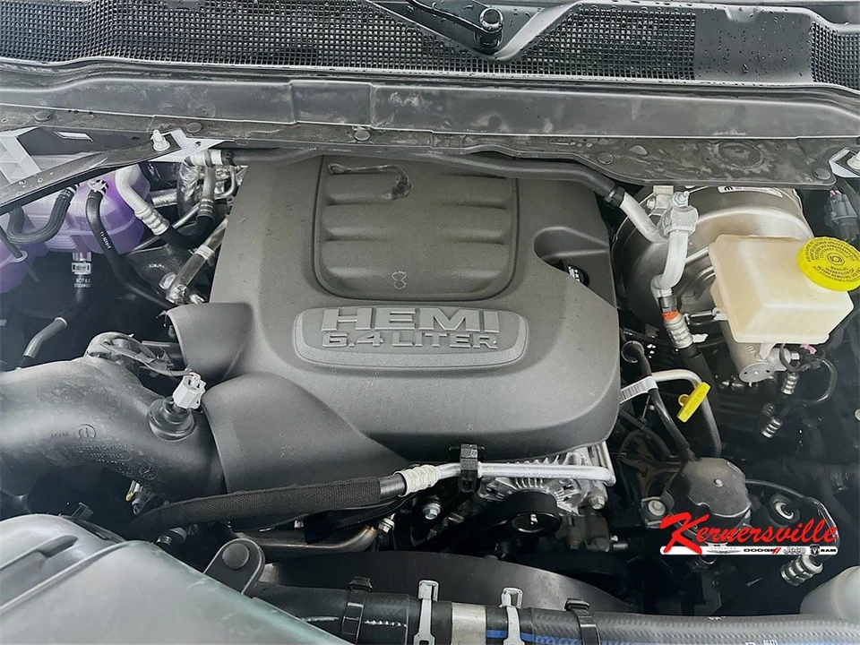 2025 Ram 2500 - Image 18 of 21