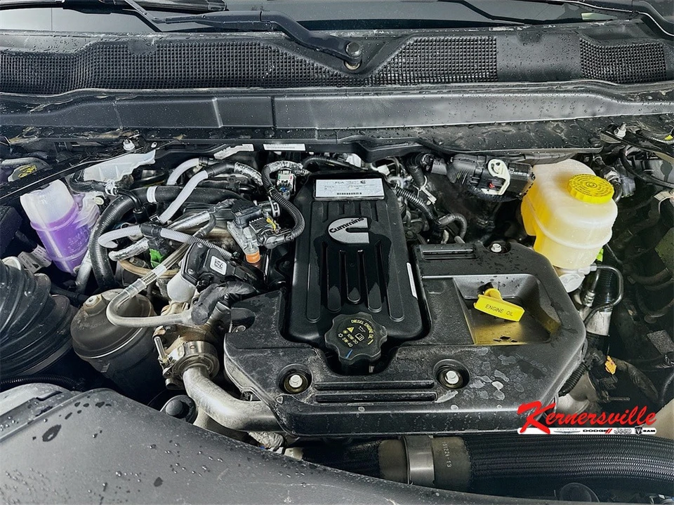 2025 Ram 2500 - Image 18 of 21