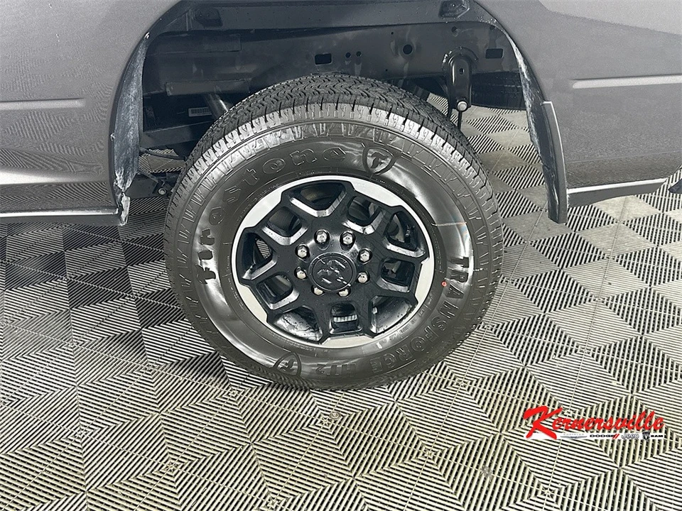 2025 Ram 2500 - Image 17 of 21