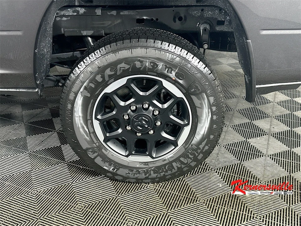 2025 Ram 2500 - Image 17 of 21