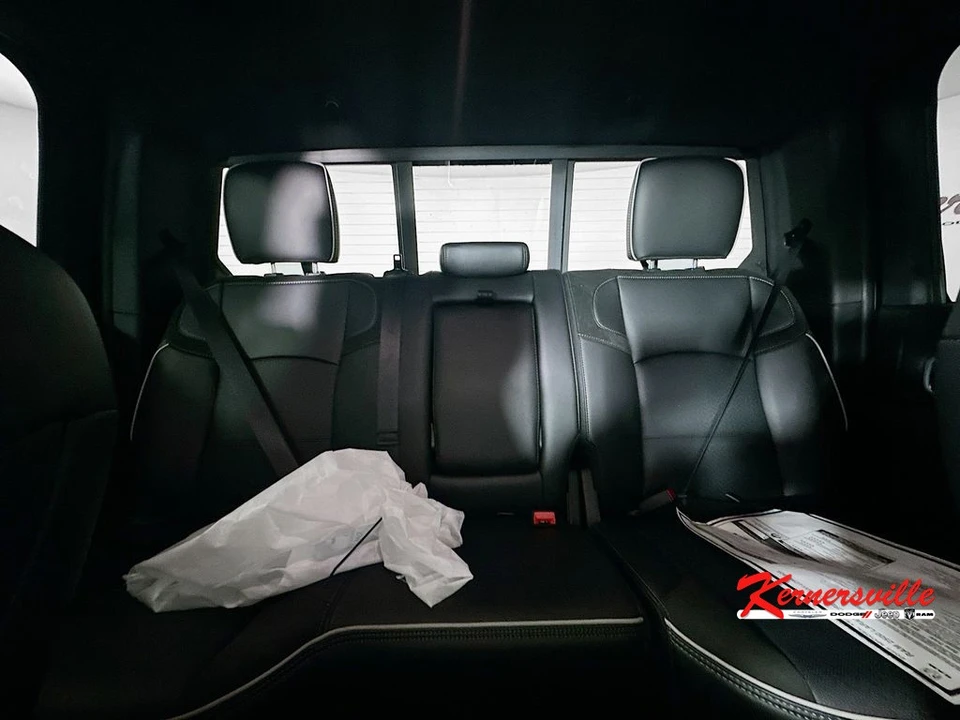 2025 Ram 2500 - Image 10 of 12