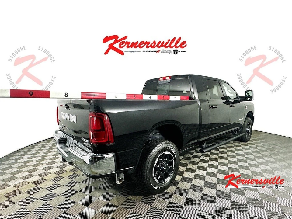 2025 Ram 2500 - Image 7 of 12