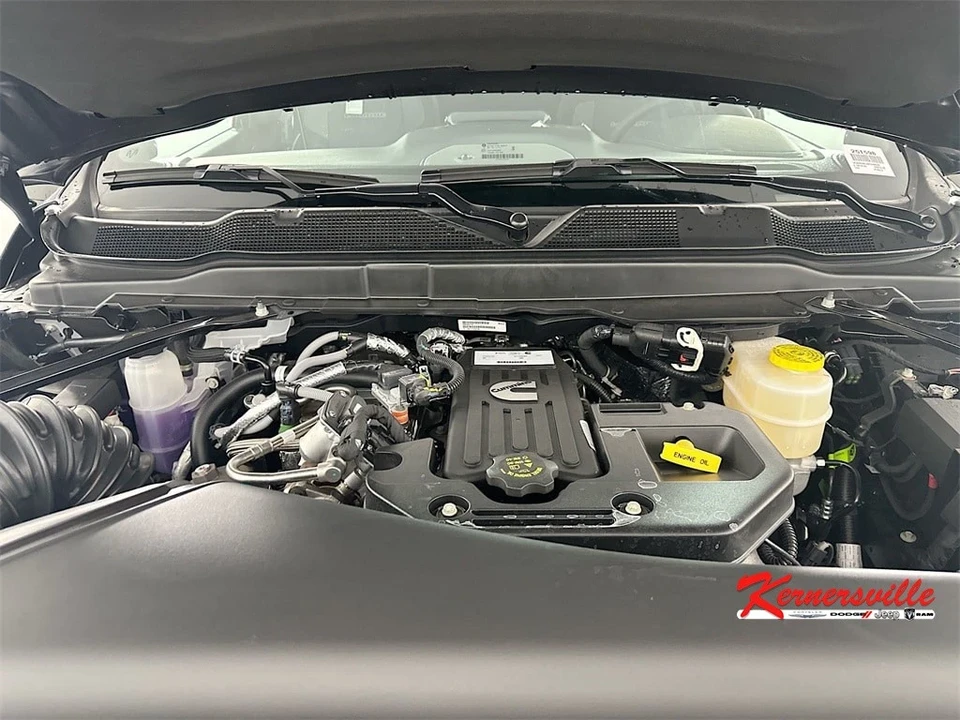 2025 Ram 2500 - Image 18 of 21