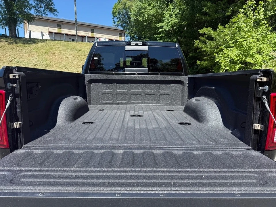 2025 Ram 2500 - Image 9 of 12