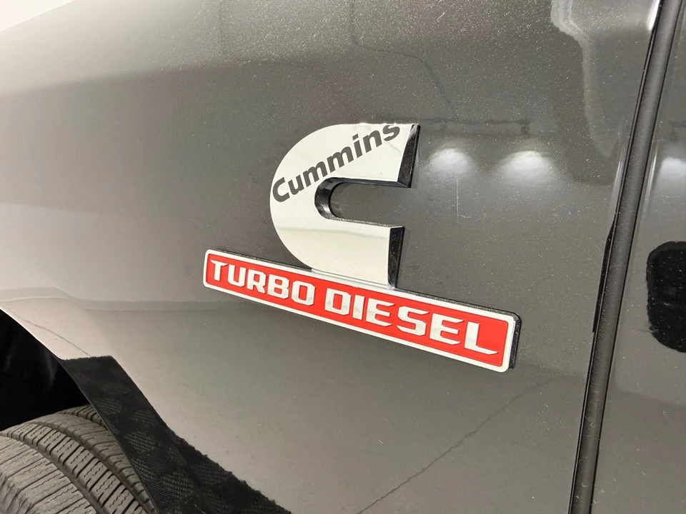 2025 Ram 2500 - Image 10 of 31