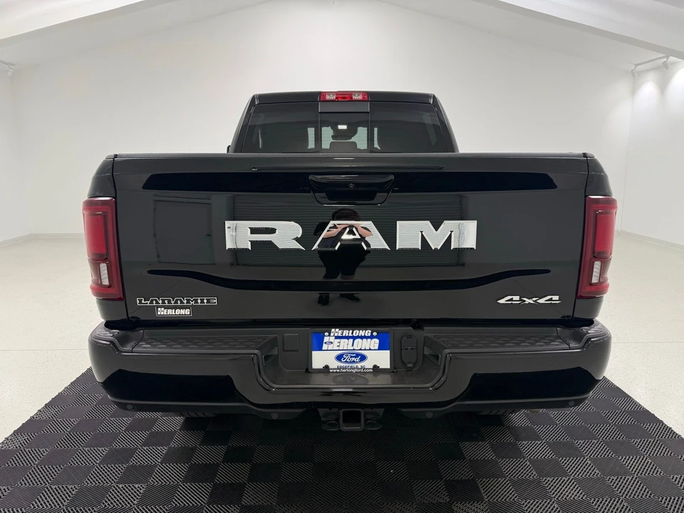 2025 Ram 2500 - Image 5 of 31