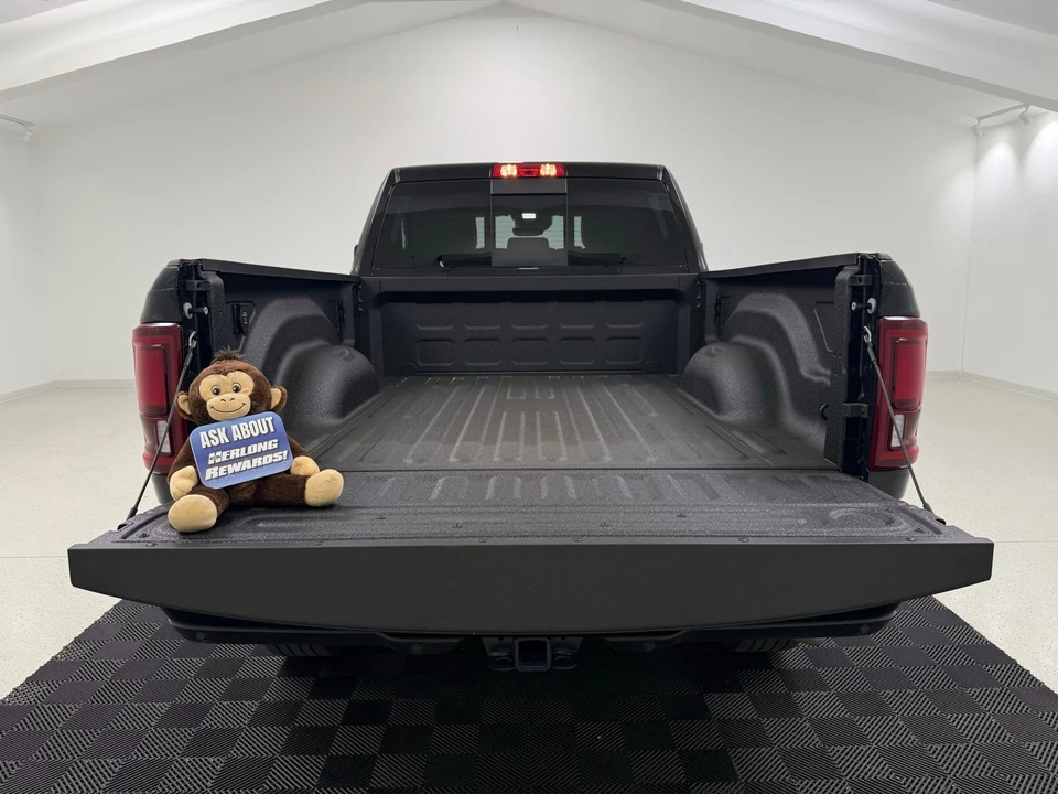 2025 Ram 2500 - Image 7 of 31