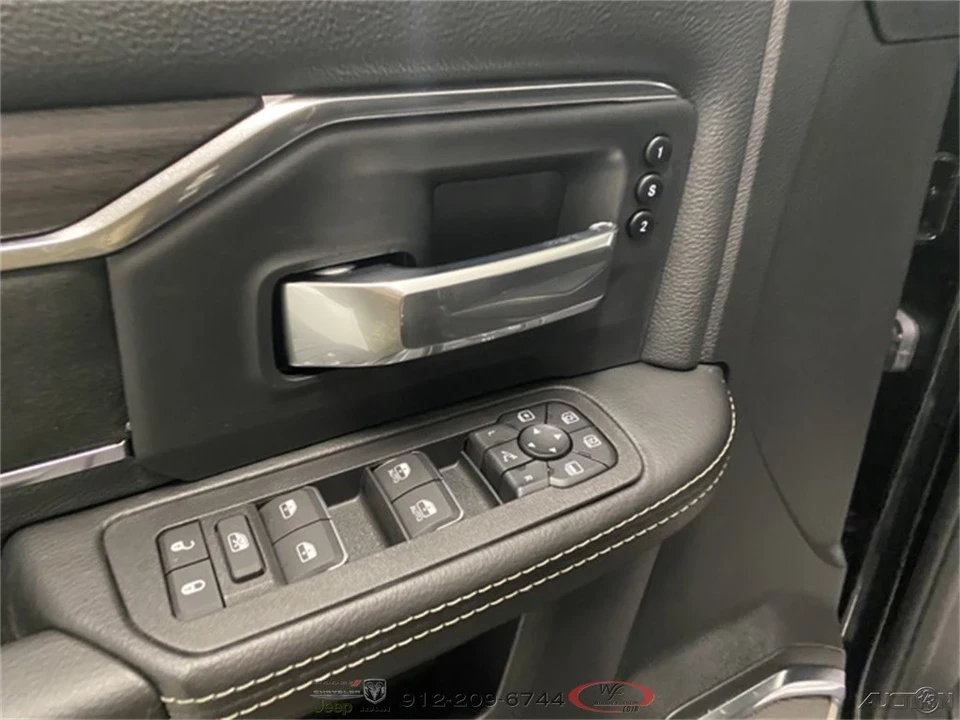 2025 Ram 2500 - Image 10 of 12
