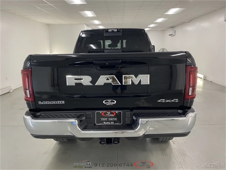 2025 Ram 2500 - Image 7 of 12