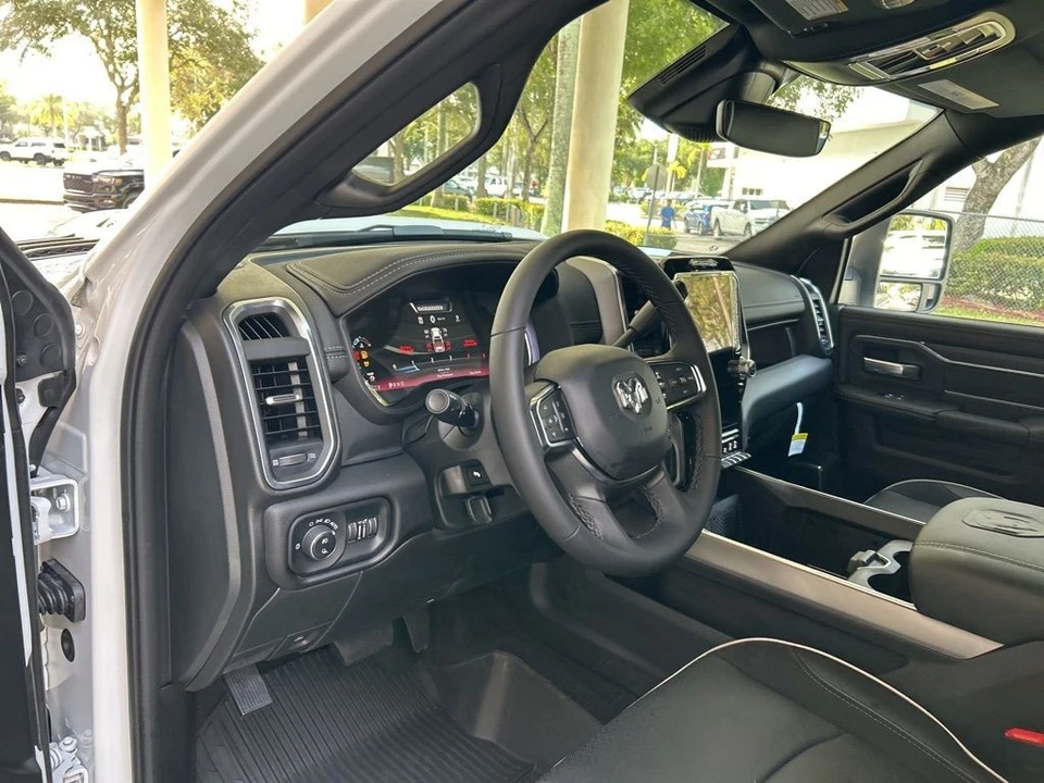 2025 Ram 2500 - Image 6 of 12