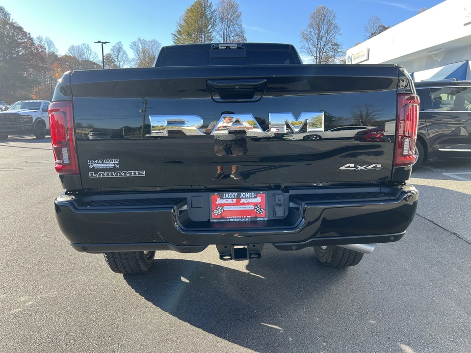 2025 Ram 2500 - Image 2 of 12