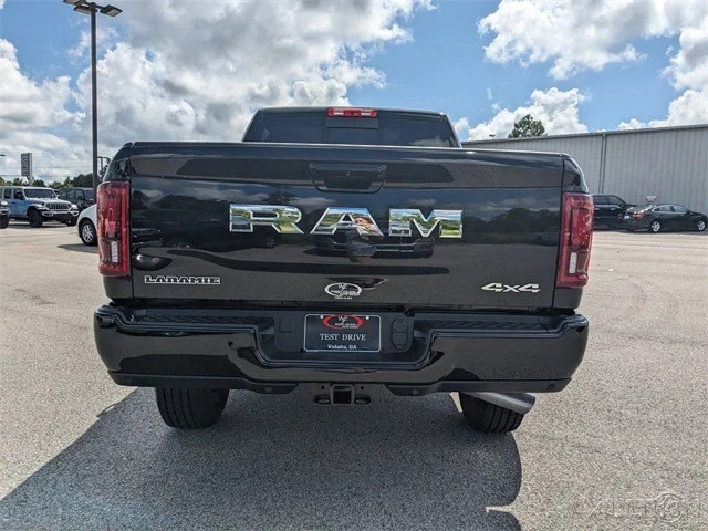 2025 Ram 2500 - Image 5 of 12