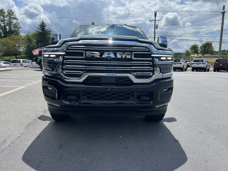 2025 Ram 2500 - Image 5 of 21